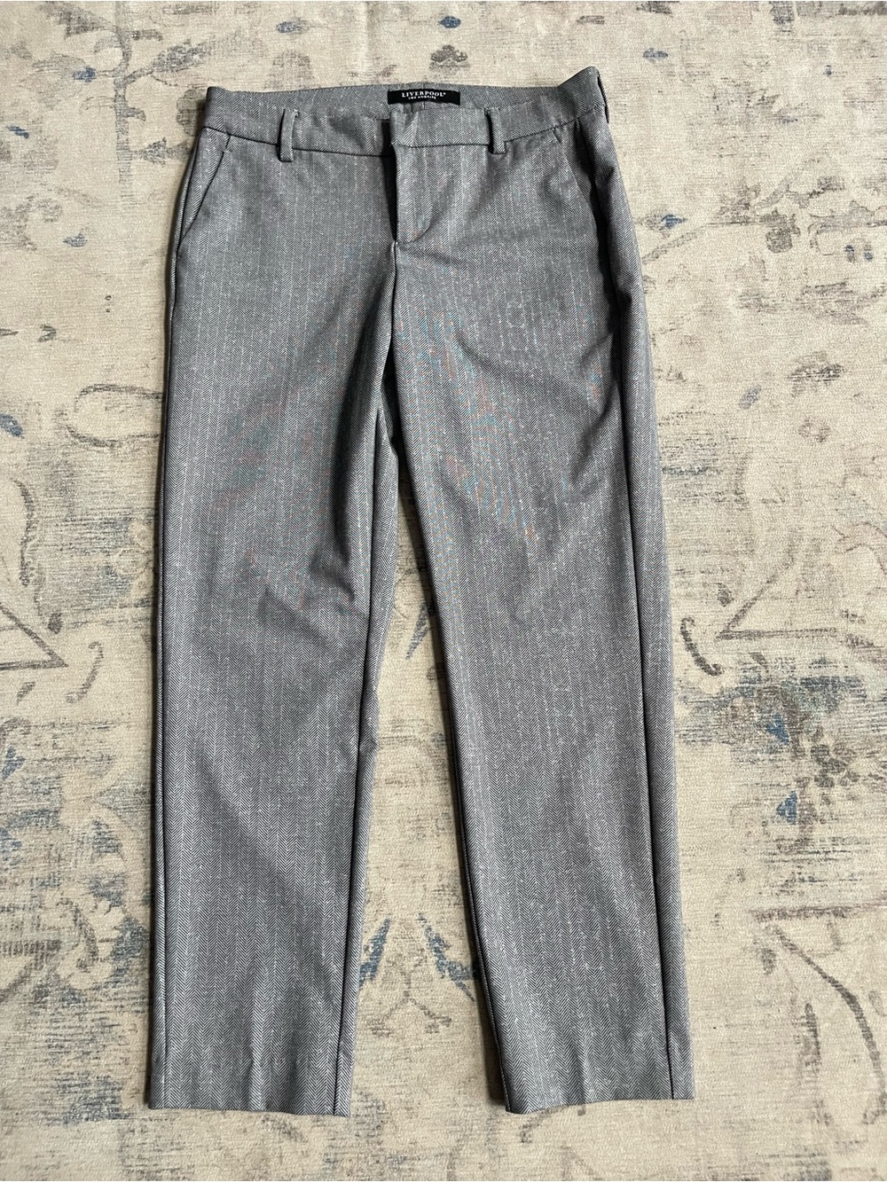 Liverpool Los Angeles Gray Herringbone Ankle Pants Size 6/28 Career Workwear